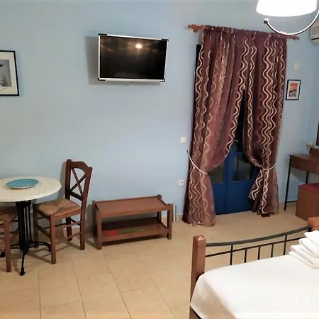 Naxos Seaside Retreat - Akti Breezy Escape *